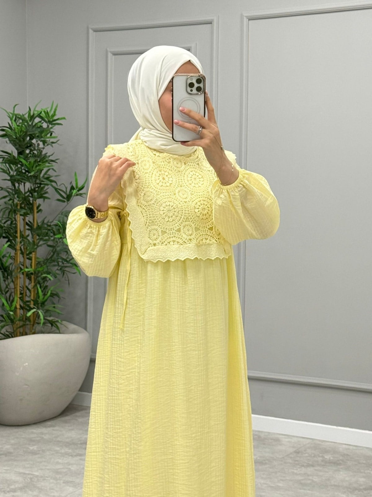 Bonita Dantel Detaylı Elbise -Sarı