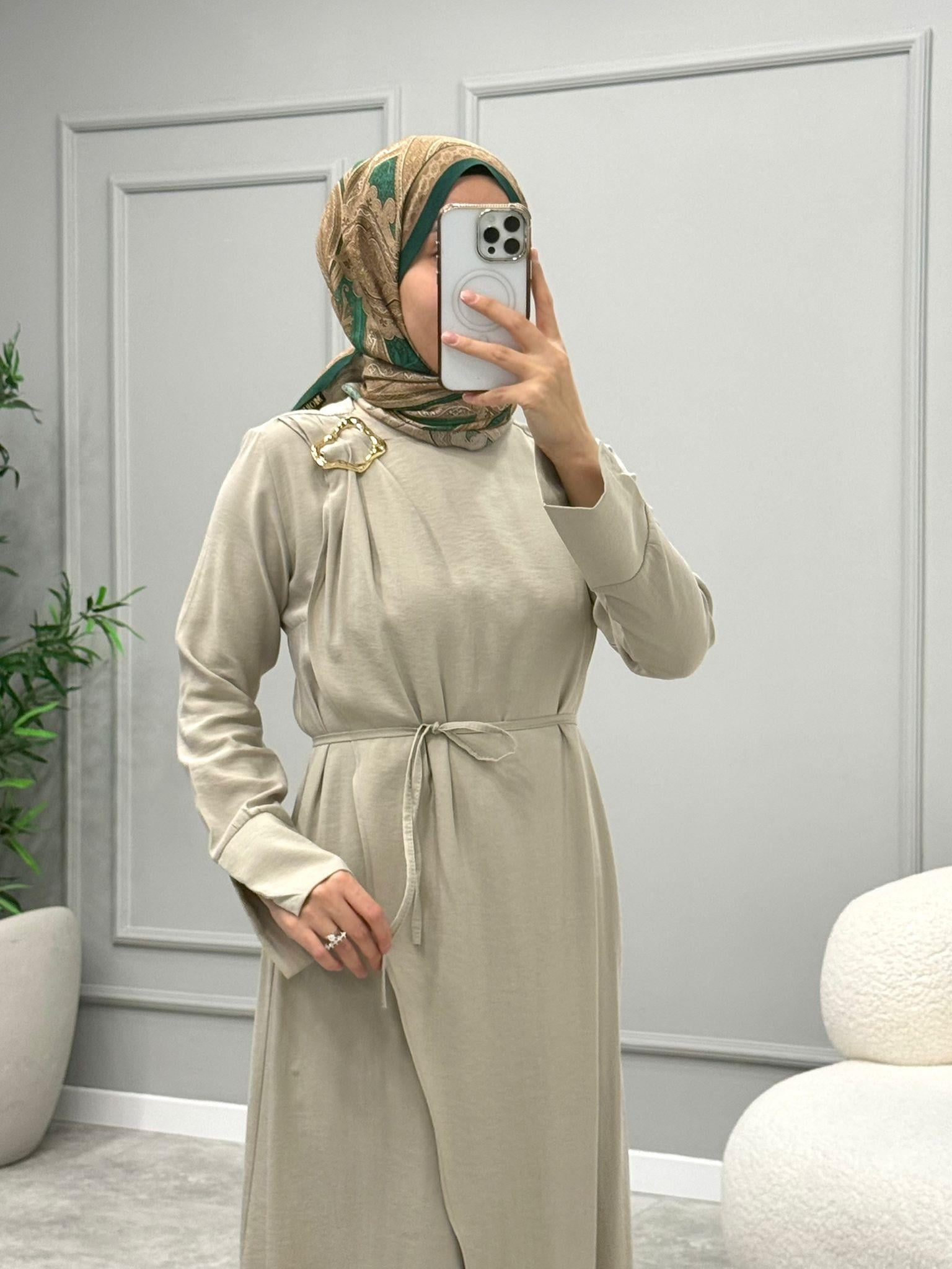 Eva Broşlu Elbise -Taş