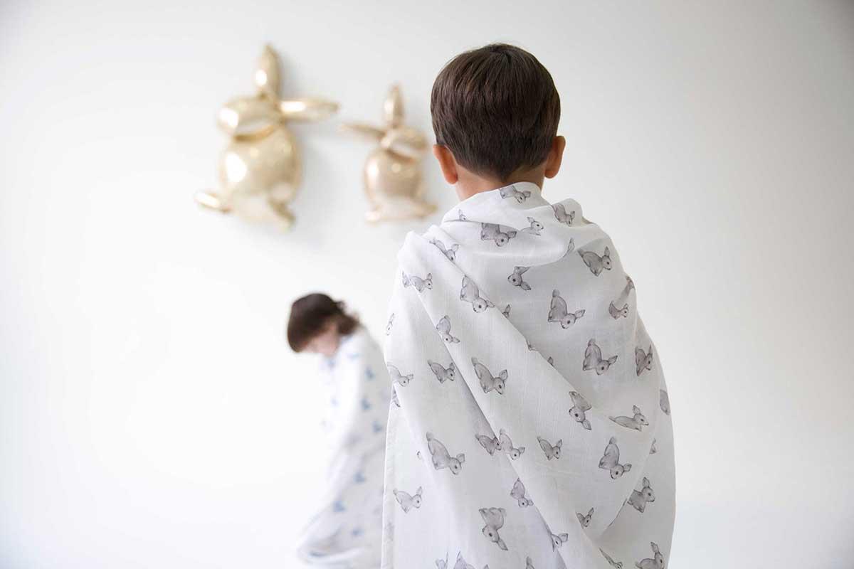 Deux Lapins Iconique Lapin Müslin Bebek Örtüsü