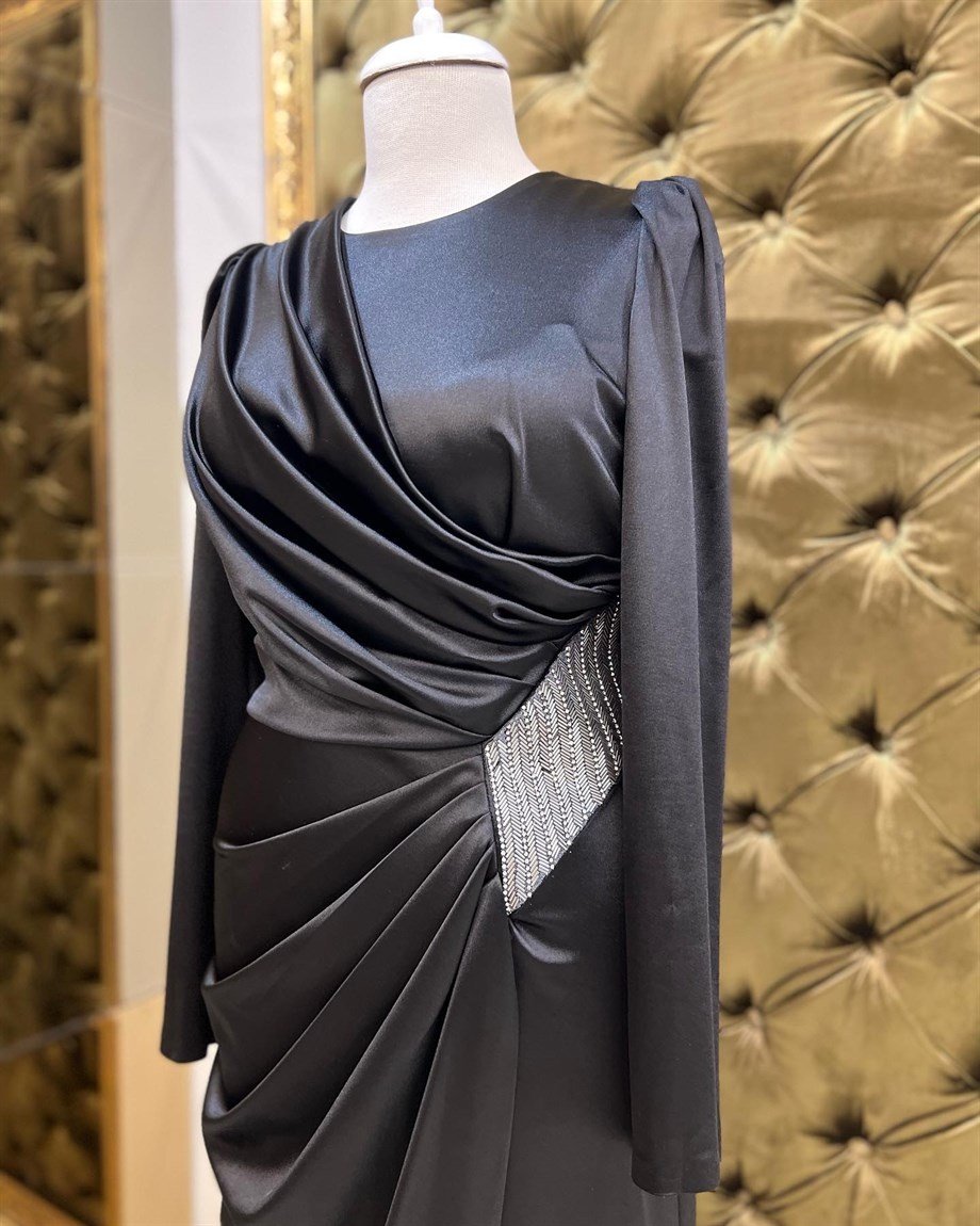 HENNİN ABİYE SİYAH