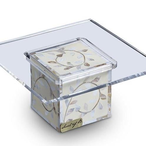 Design of LuxuryTHE SECRETS4166THE SECRETS White floral cake stand (acrylic base)