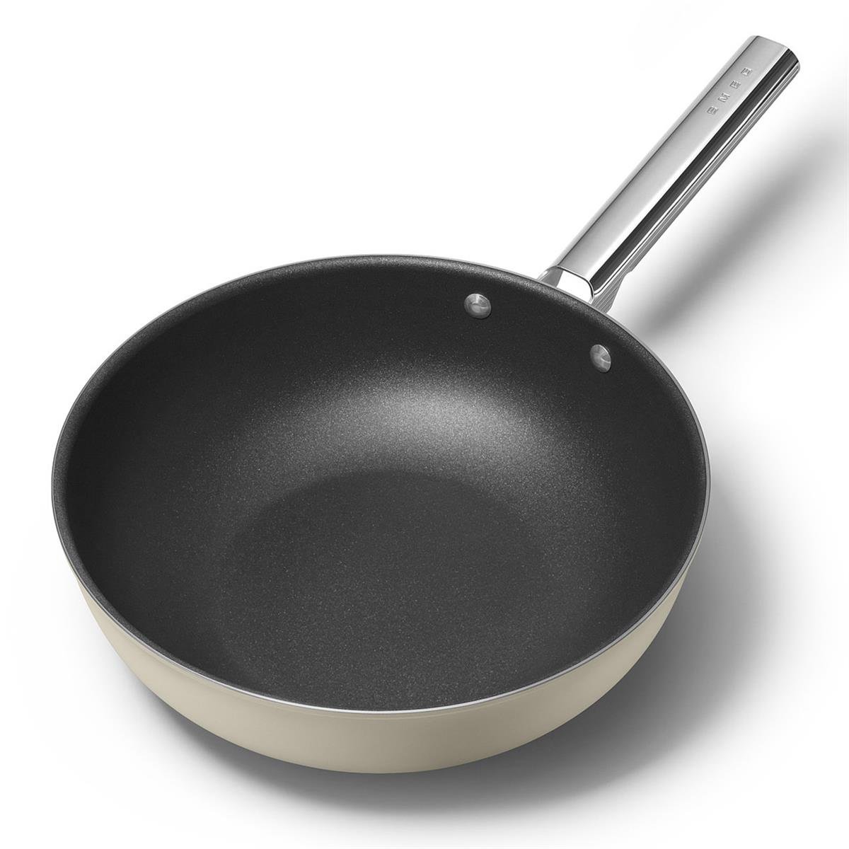 SMEGCKFW3001CRMSMEG COOKWARE SERİSİ 30 CM.KREM WOK TAVASI | designofluxury.com.tr SMEG COOKWARE SERİSİ 30 CM.KREM WOK TAVASI