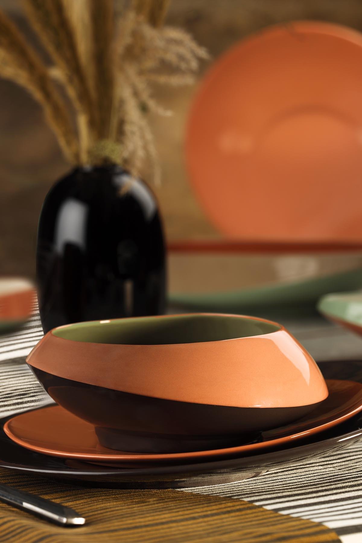 Design of LuxuryKÜTAHYA PORSELENAU23KS3R246Aura 23 cm Kase 3 Renkli Yeşil-Kırmızı-Siyah | designofluxury.com.tr Aura 23 cm Kase 3 Renkli Yeşil-Kırmızı-Siyah