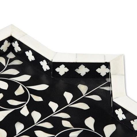 Design of LuxuryTHE SECRETS4121THE SECRETS Black floral patterned mother-of-pearl inlaid star tray
