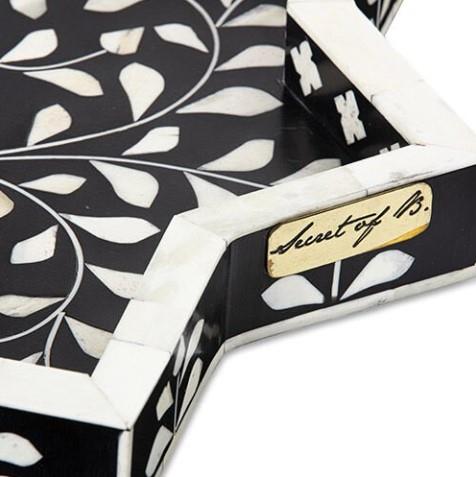 Design of LuxuryTHE SECRETS4121THE SECRETS Black floral patterned mother-of-pearl inlaid star tray