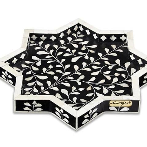 Design of LuxuryTHE SECRETS4121THE SECRETS Black floral patterned mother-of-pearl inlaid star tray