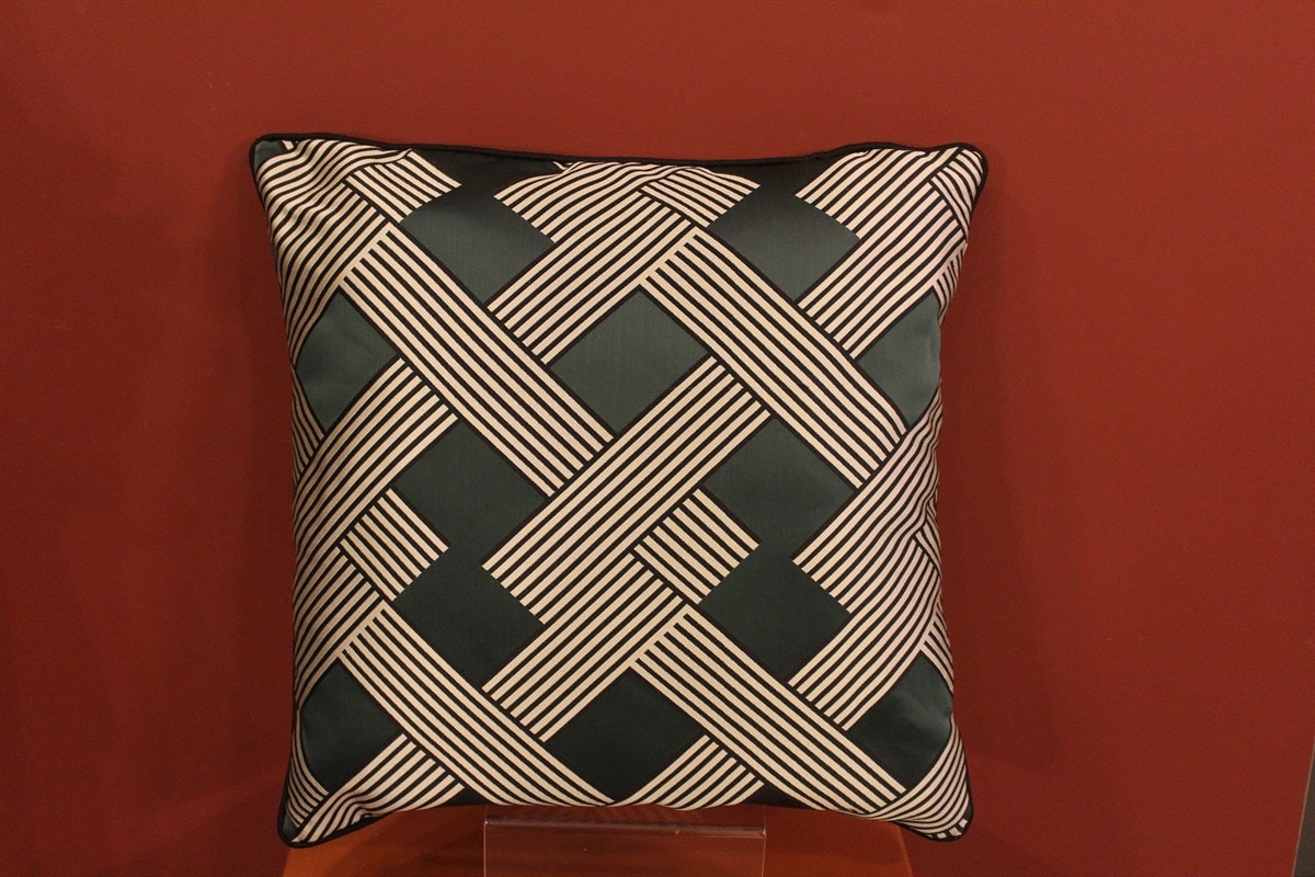 DESIGN OF LUXURYM-002503-10Yastık 36