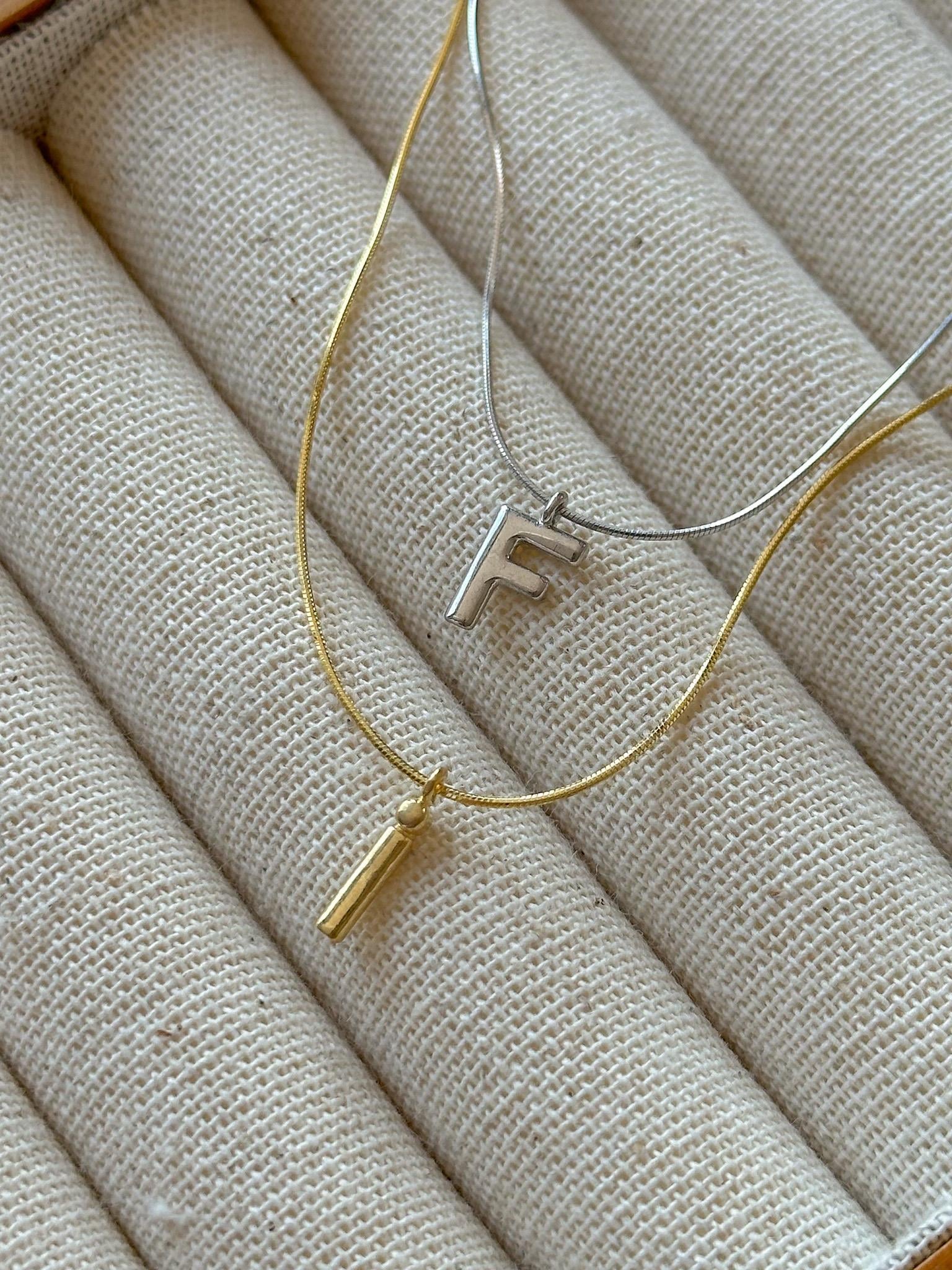 Unisex Basic Harf Kolye  - 925 Ayar Gümüş