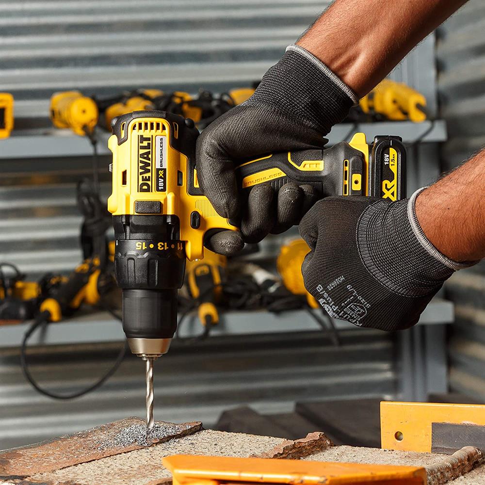 DEWALTVidalama Dewalt DCD771S2 Li-Ion Çift Akülü1 8V/1,5Ah Şarjlı Vidalama Matkap