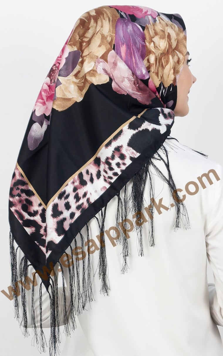 111-0002-04 PİRAMİT PÜSKÜLLÜ EŞARP 