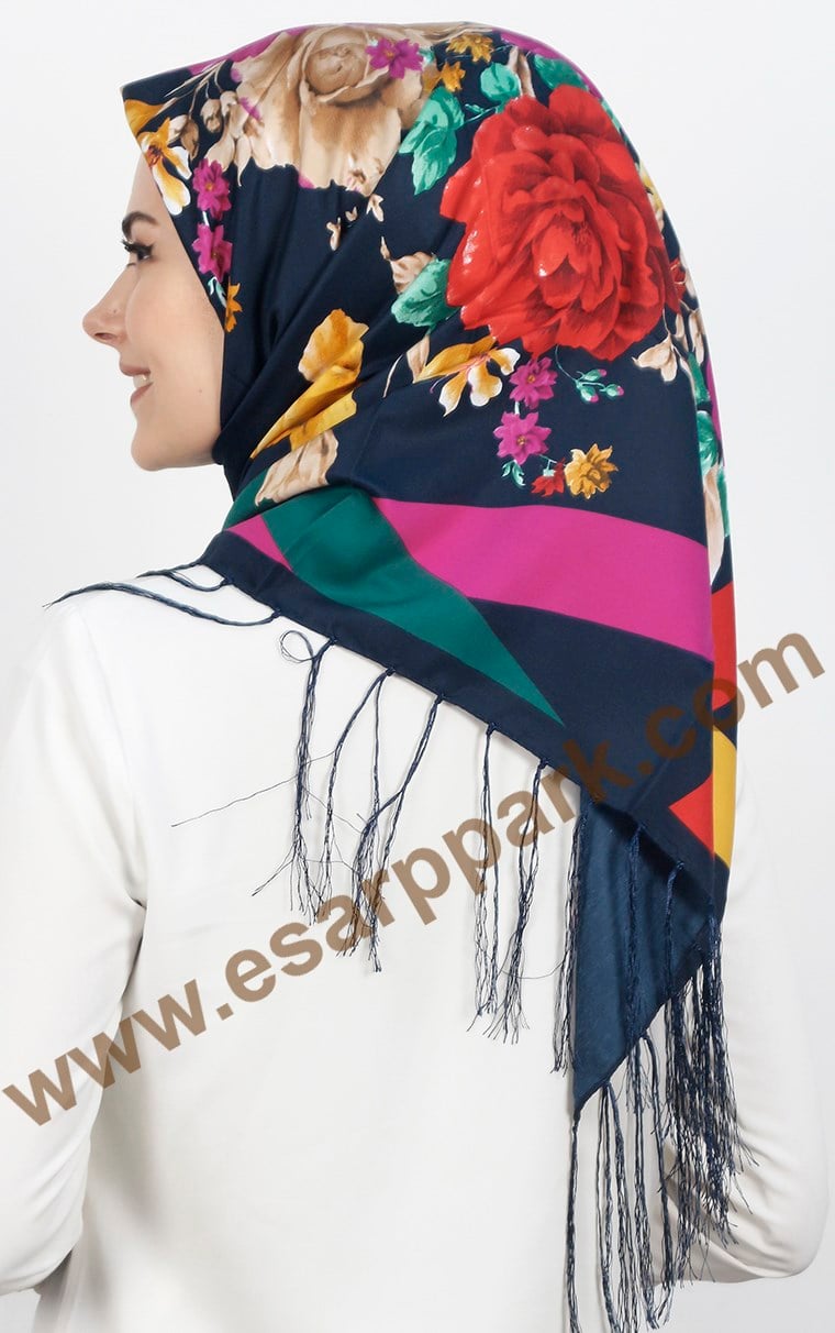 111-0011-25 PİRAMİT PÜSKÜLLÜ EŞARP