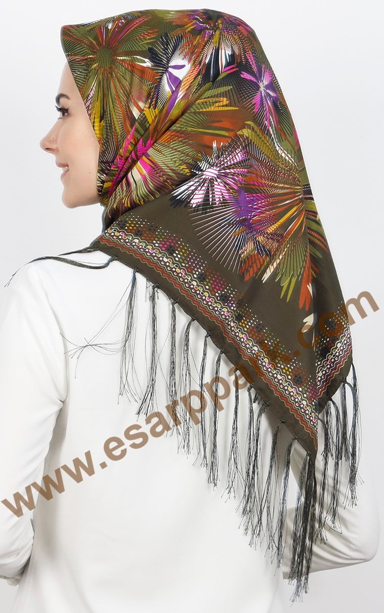 111-0012-03 PİRAMİT PÜSKÜLLÜ EŞARP