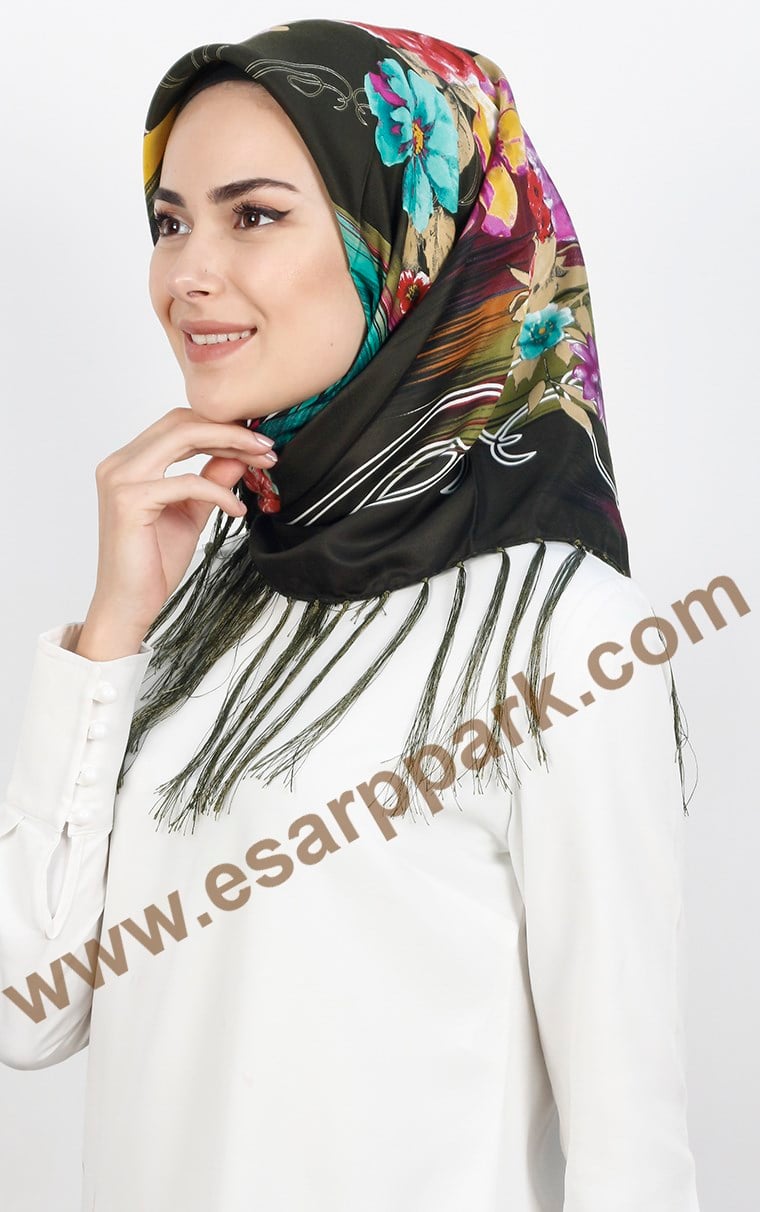 111-0013-16 PİRAMİT PÜSKÜLLÜ EŞARP