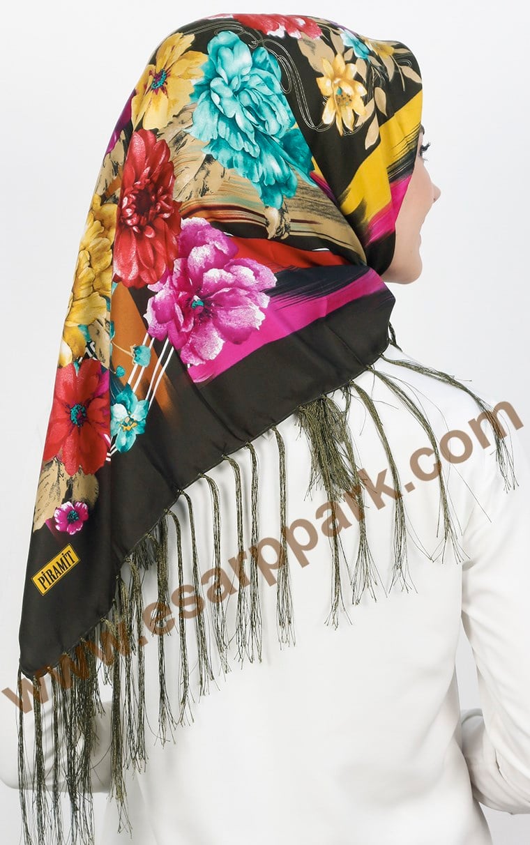 111-0013-16 PİRAMİT PÜSKÜLLÜ EŞARP