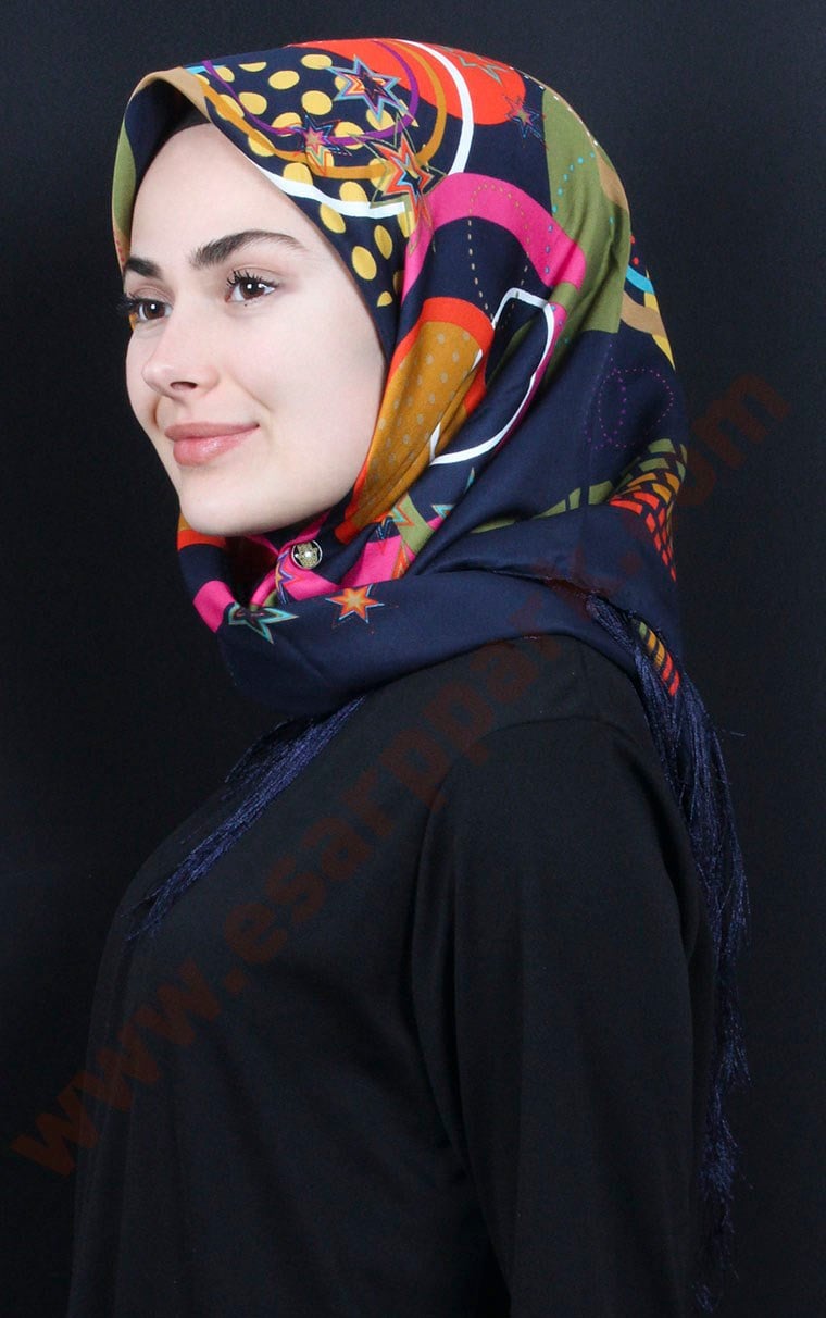 111-0013-18 PİRAMİT PÜSKÜLLÜ EŞARP