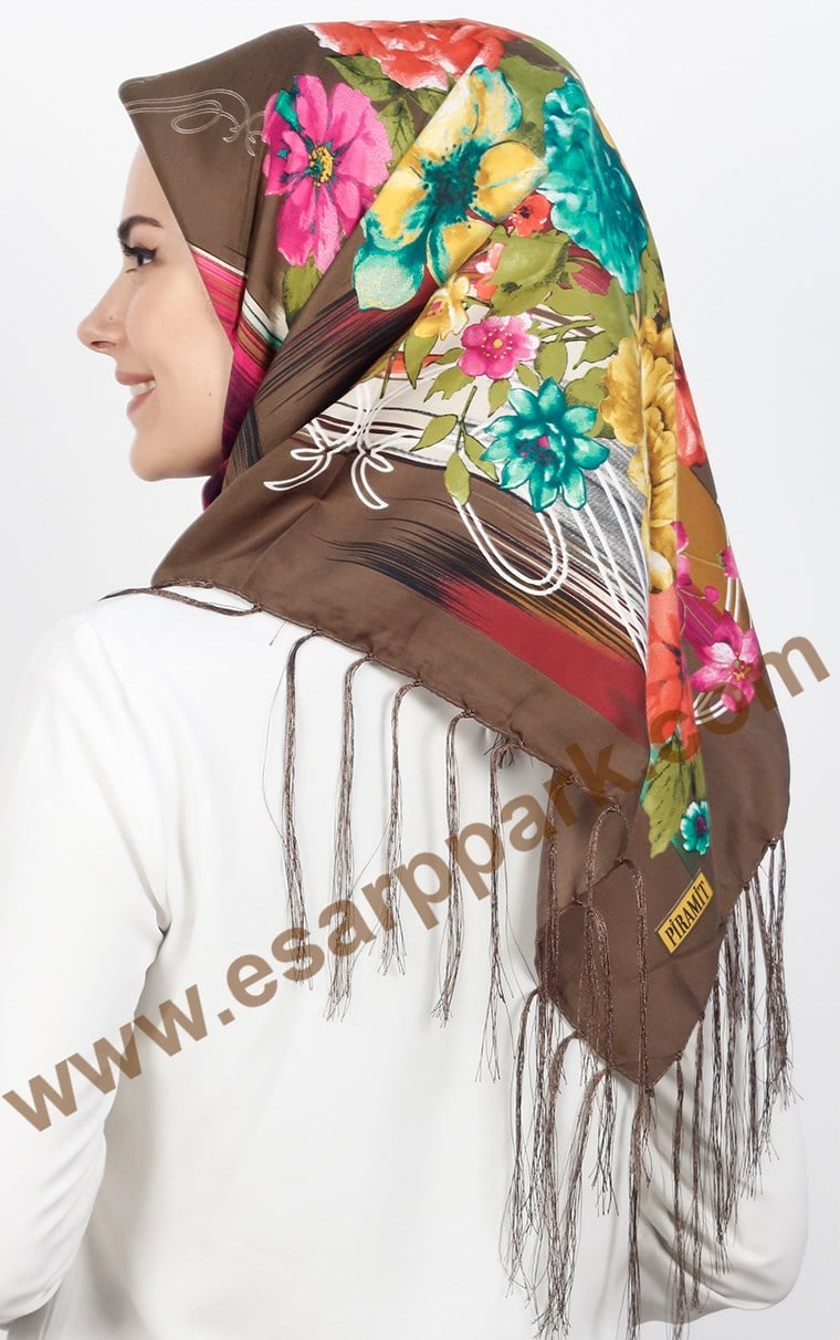 111-0015-10 PİRAMİT PÜSKÜLLÜ EŞARP