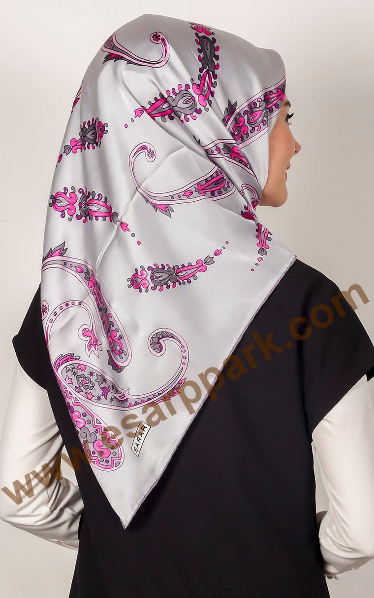 1399-8 SARAR İPEK EŞARP