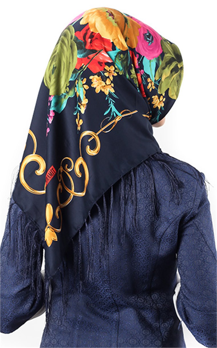 111-0011-24 PİRAMİT PÜSKÜLLÜ EŞARP