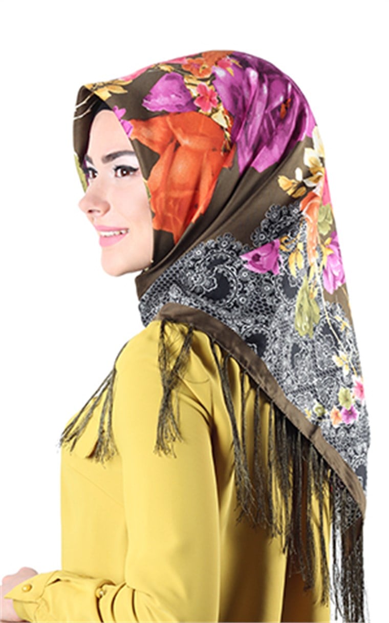 111-0013-23 PİRAMİT PÜSKÜLLÜ EŞARP