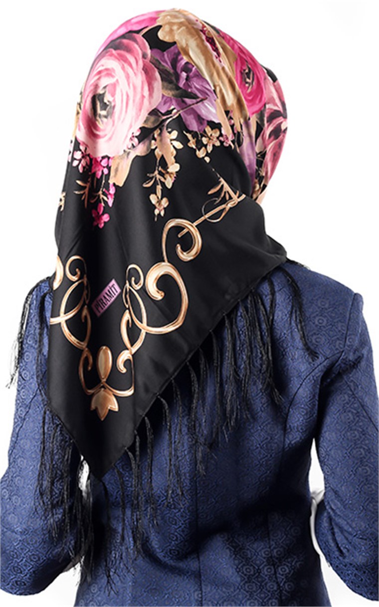 111-0011-18 PİRAMİT PÜSKÜLLÜ EŞARP