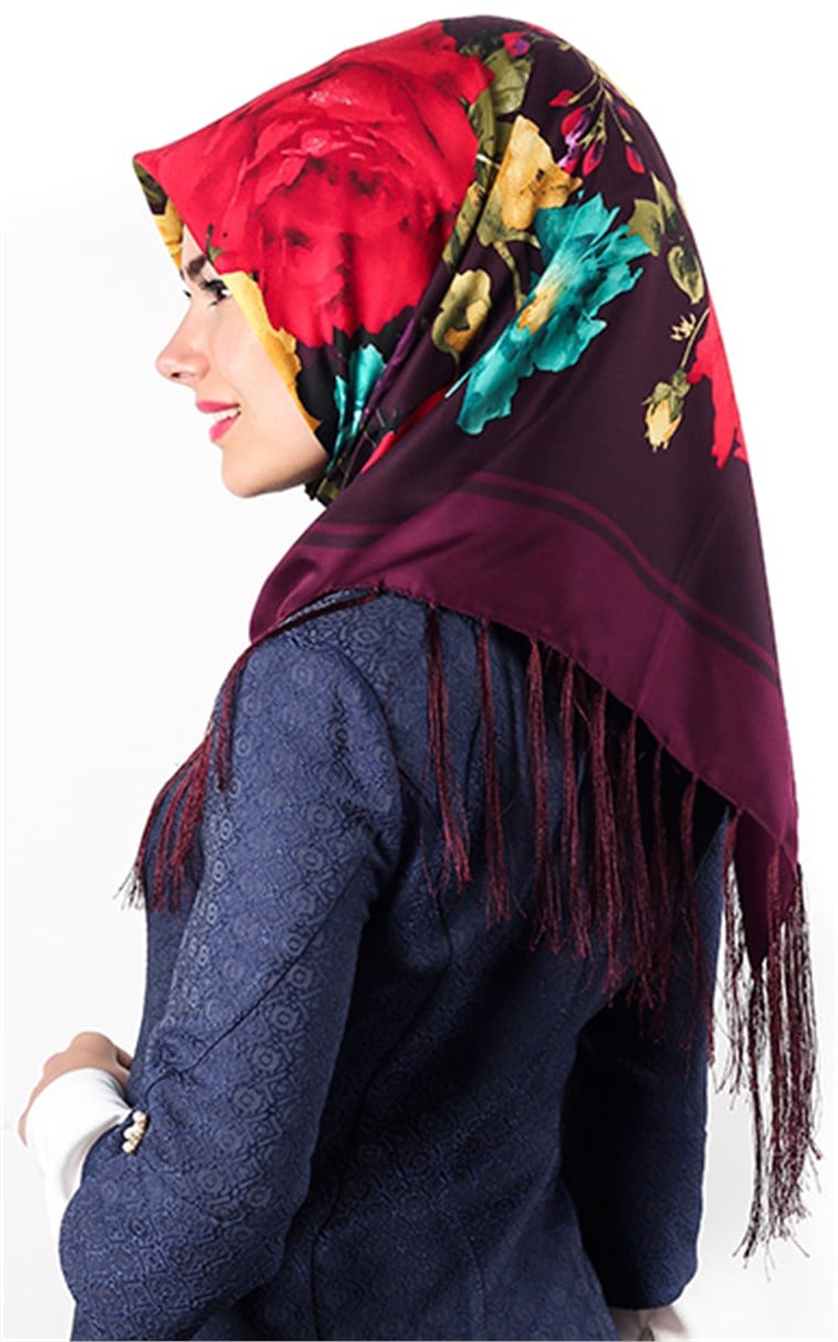 111-0012-09 PİRAMİT PÜSKÜLLÜ EŞARP