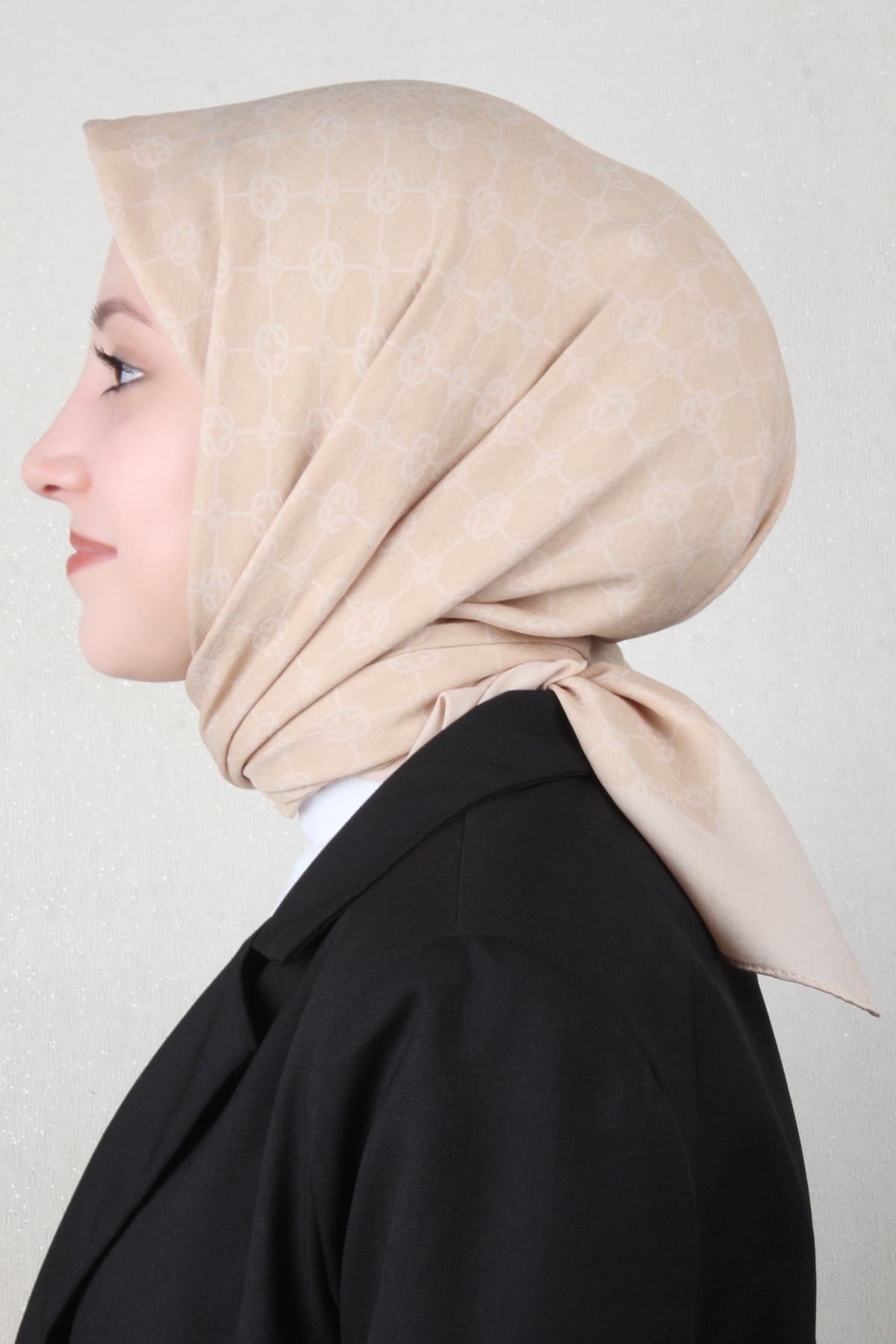 Aker Elegance Monogram Eşarp 1090500-981 Krem