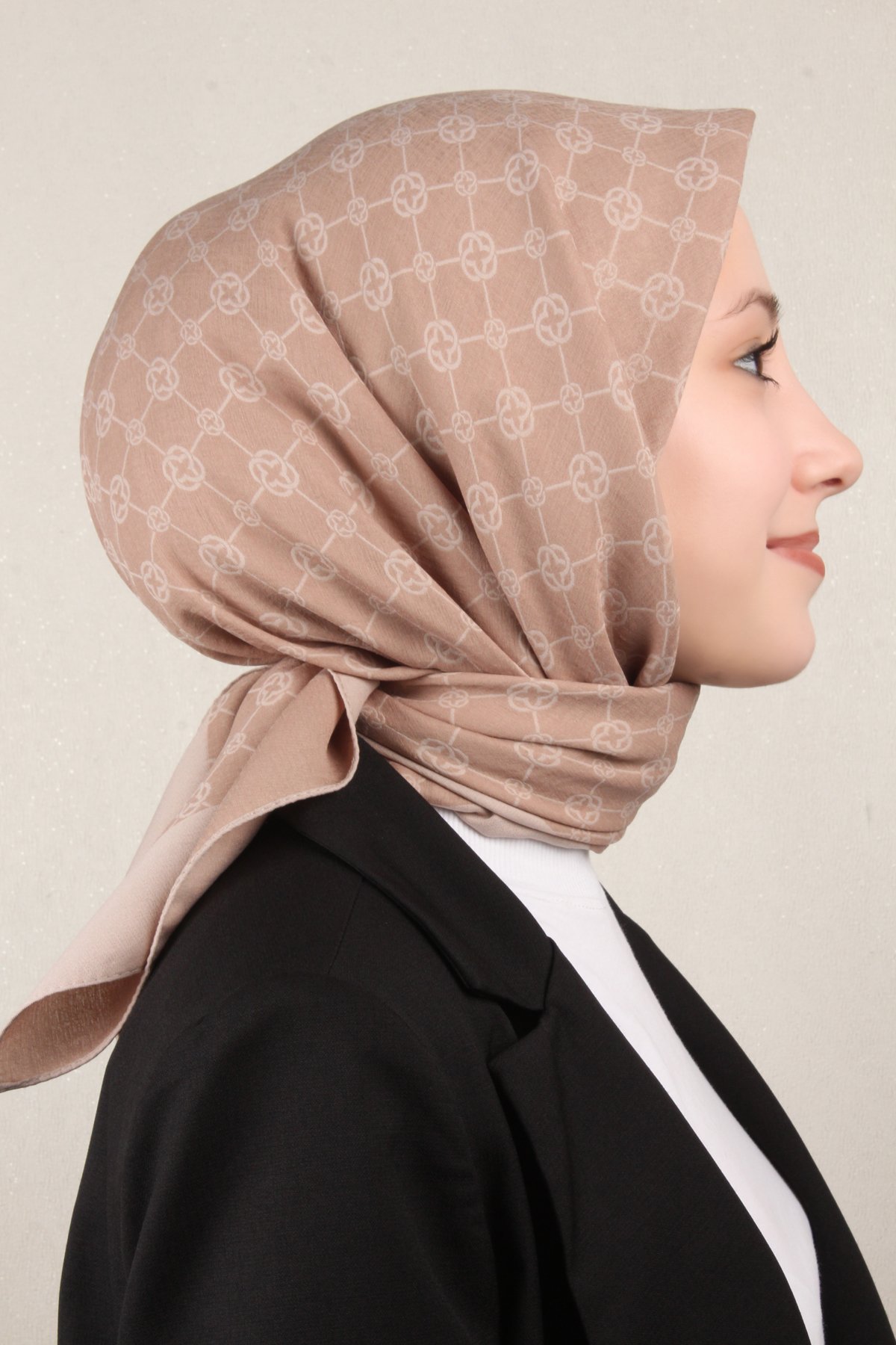 Aker Elegance Monogram Eşarp 1090500-983 Antik Bej