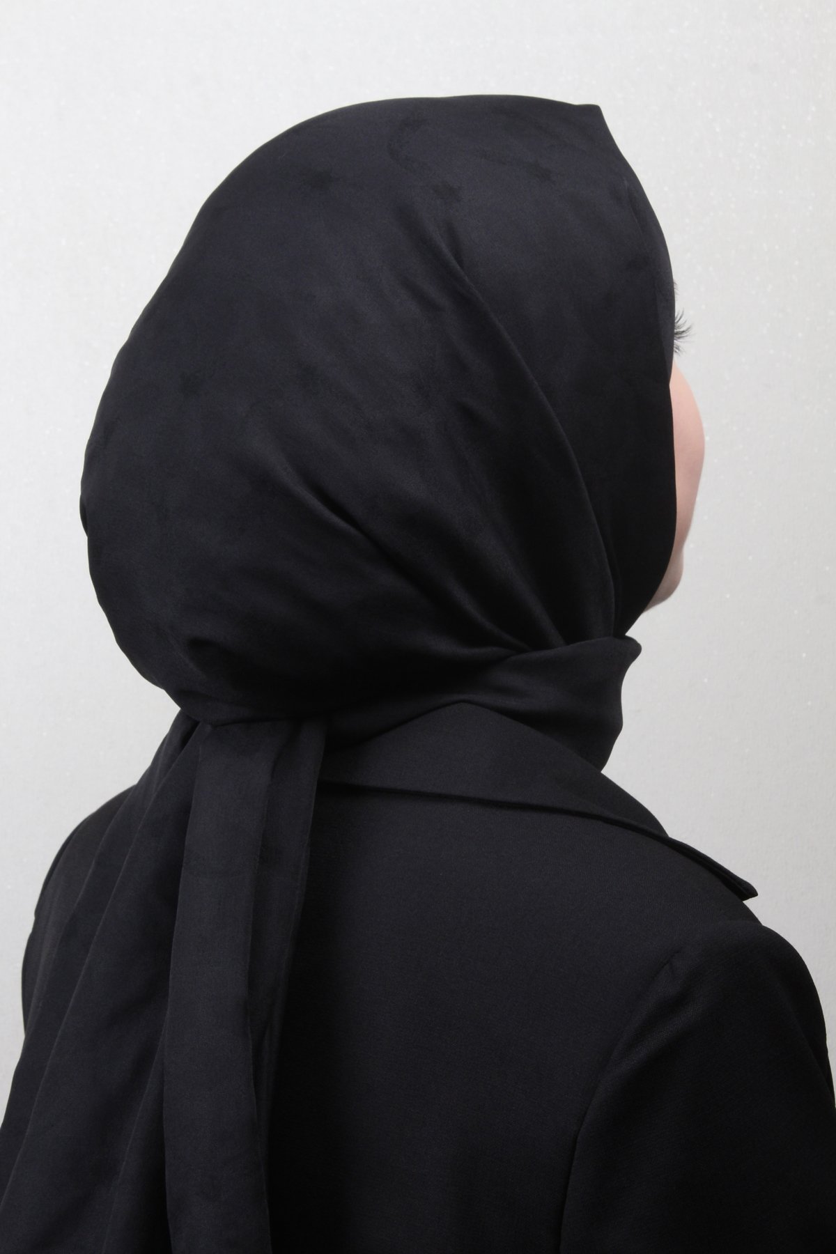 Aker Karma Şal 1040500-911 Siyah