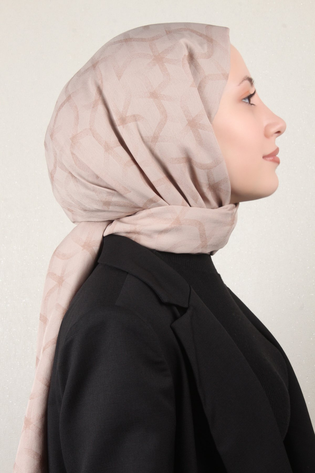 Aker Karma Şal 1040500-981 Bej