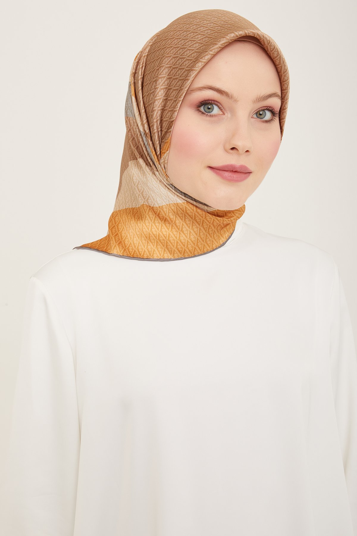 Armine 2024 Yaz 9111-07