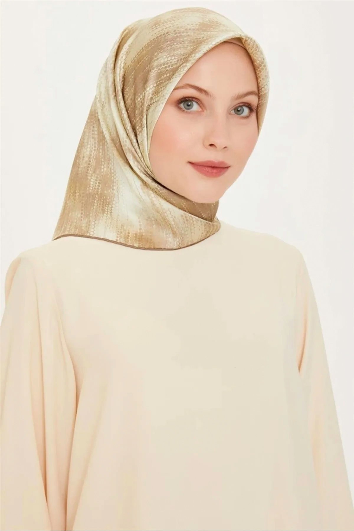 Armine 24-25 Kış 9221-36