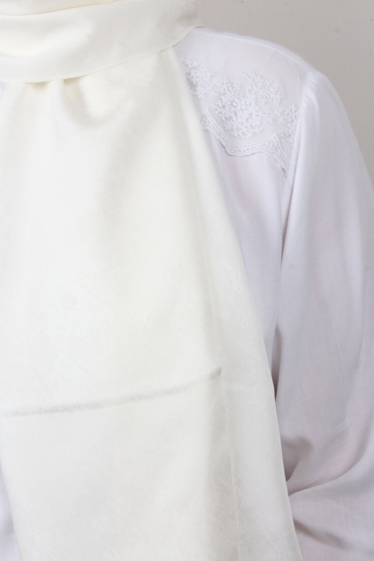 Armine Jakar Capri Şal 3108-11 Krem