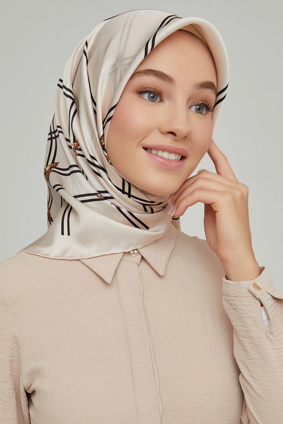 Armine Nostalji İpek Eşarp 8656-04