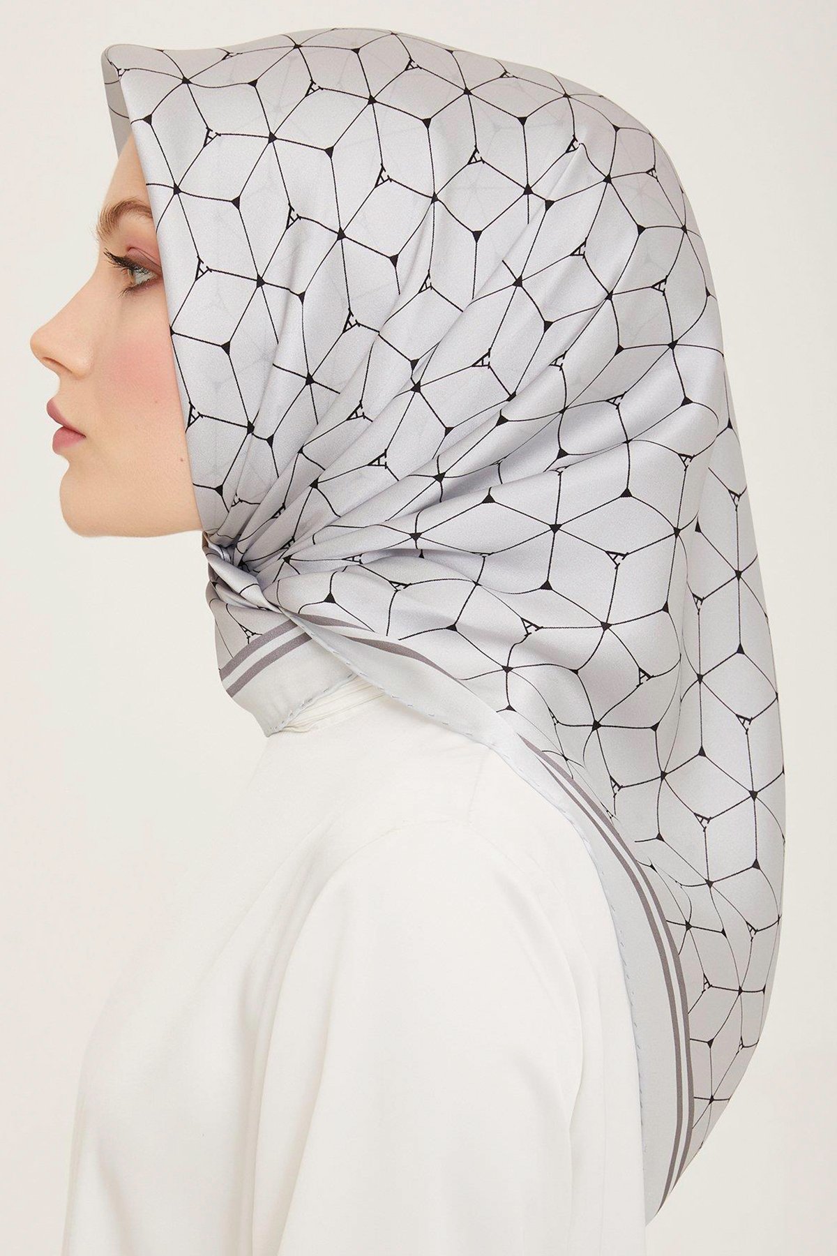 Armine Nostalji İpek Eşarp 91666-02