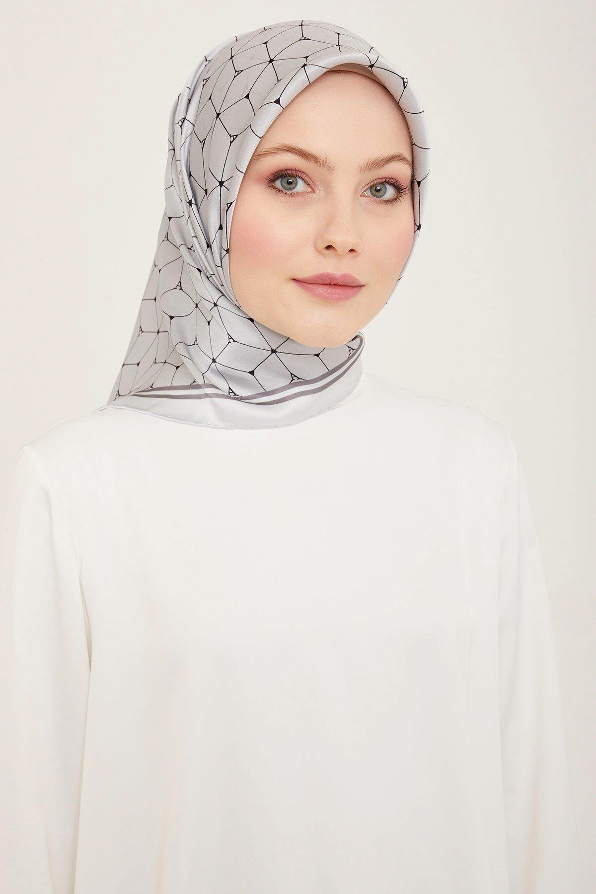 Armine Nostalji İpek Eşarp 91666-02