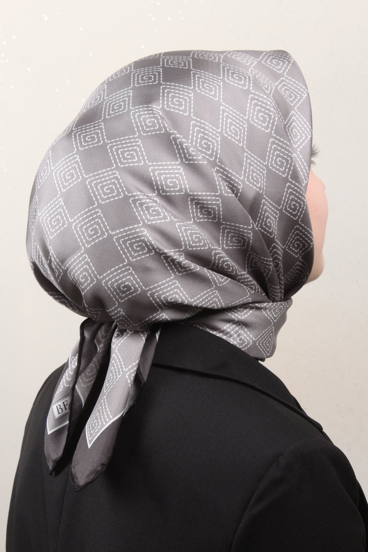 Belli Twil İpek Eşarp 4003-81 Füme