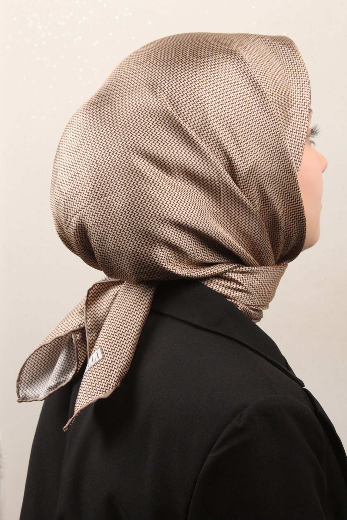 Belli Twil İpek Eşarp 4007-01 Sütlü Kahve