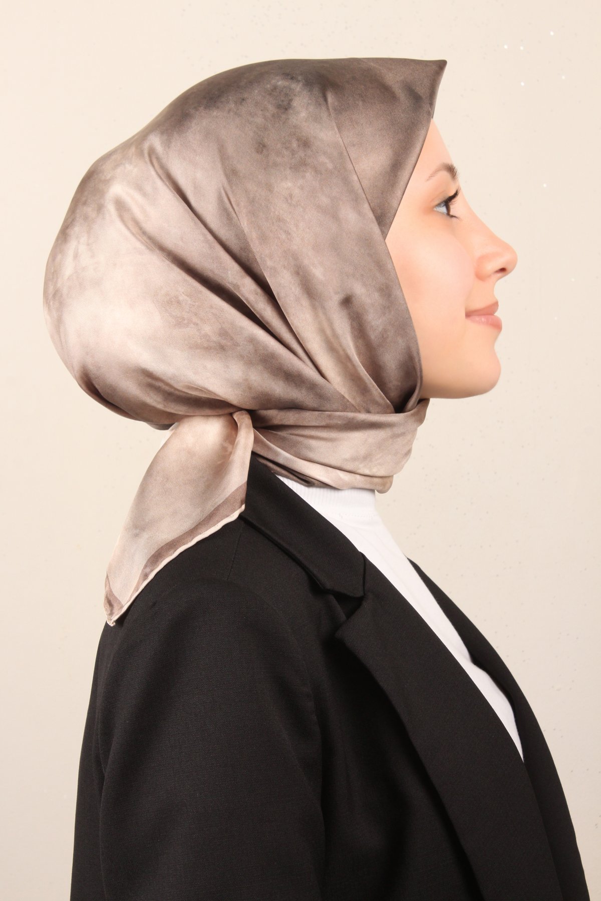 Belli Twil İpek Eşarp 4008-82 Sütlü Kahve