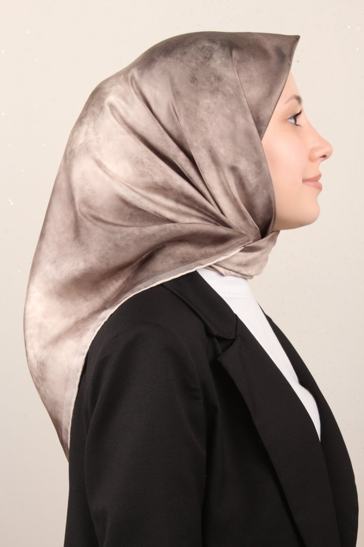 Belli Twil İpek Eşarp 4008-82 Sütlü Kahve