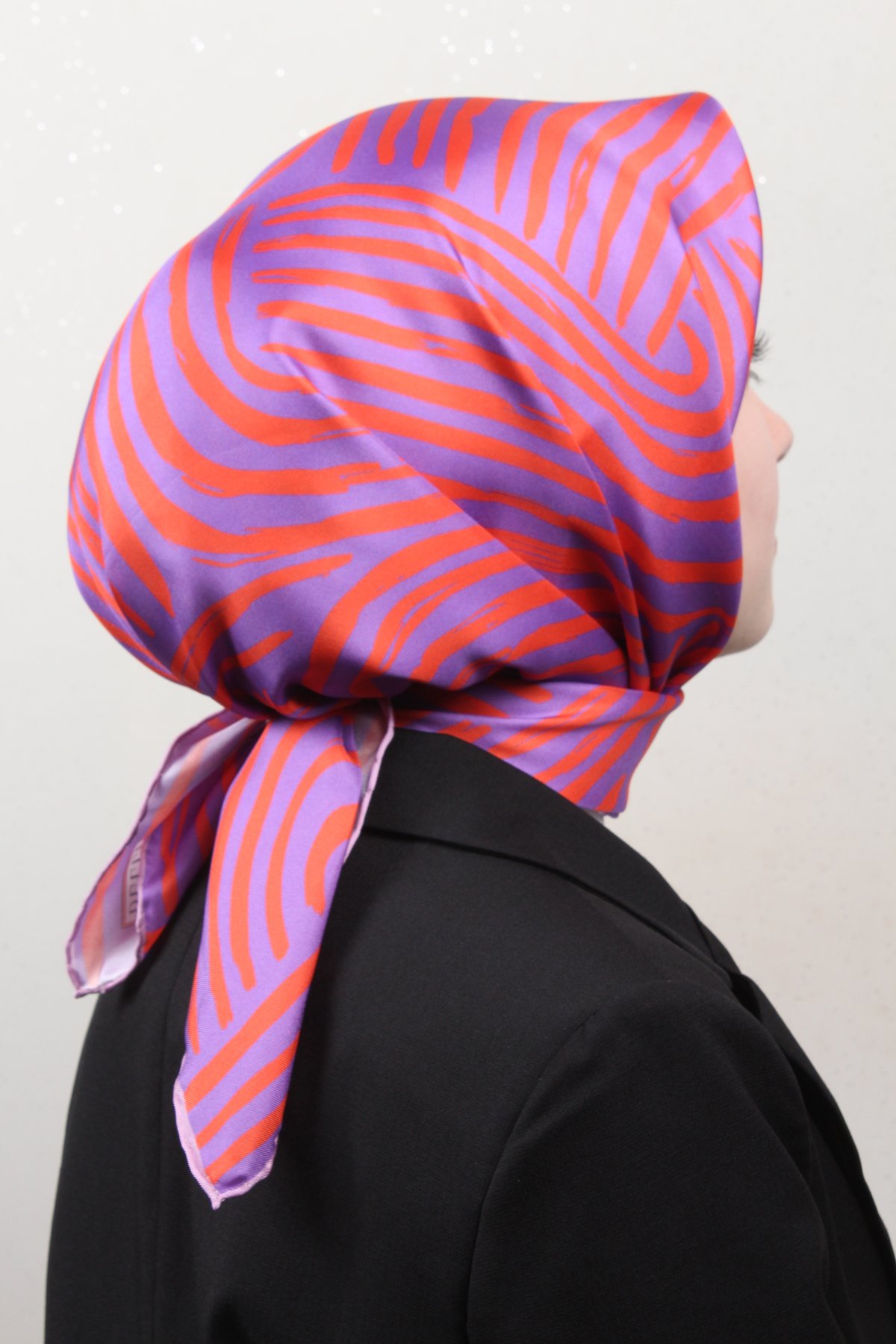 Belli Twil İpek Eşarp 4010-37 Nar Çiçeği