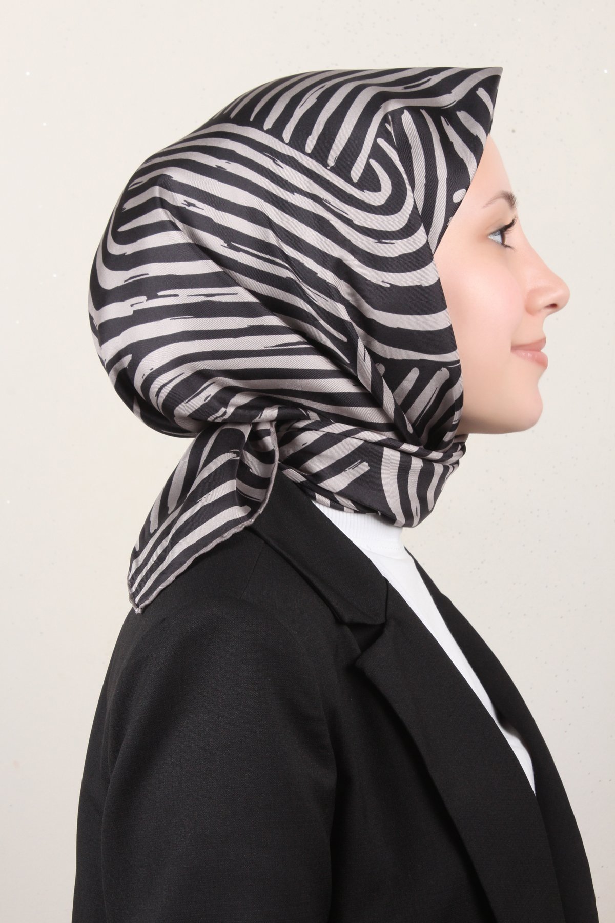 Belli Twil İpek Eşarp 4010-54 Siyah