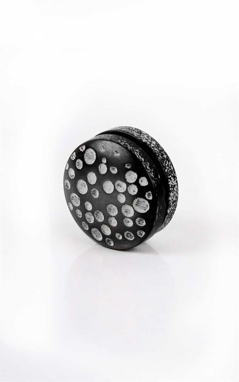 300-0008-01 AKİLE LEYDİ MIKNATISLI TEKLİ