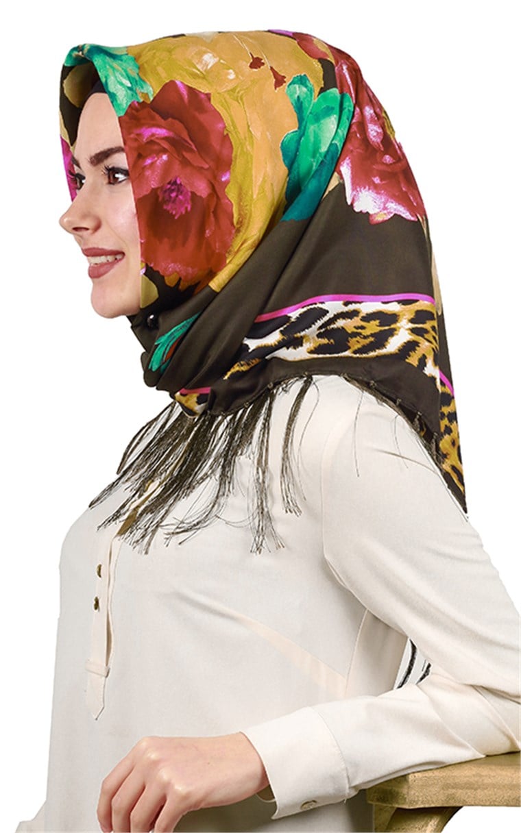 111-0017-05 PİRAMİT PÜSKÜLLÜ EŞARP