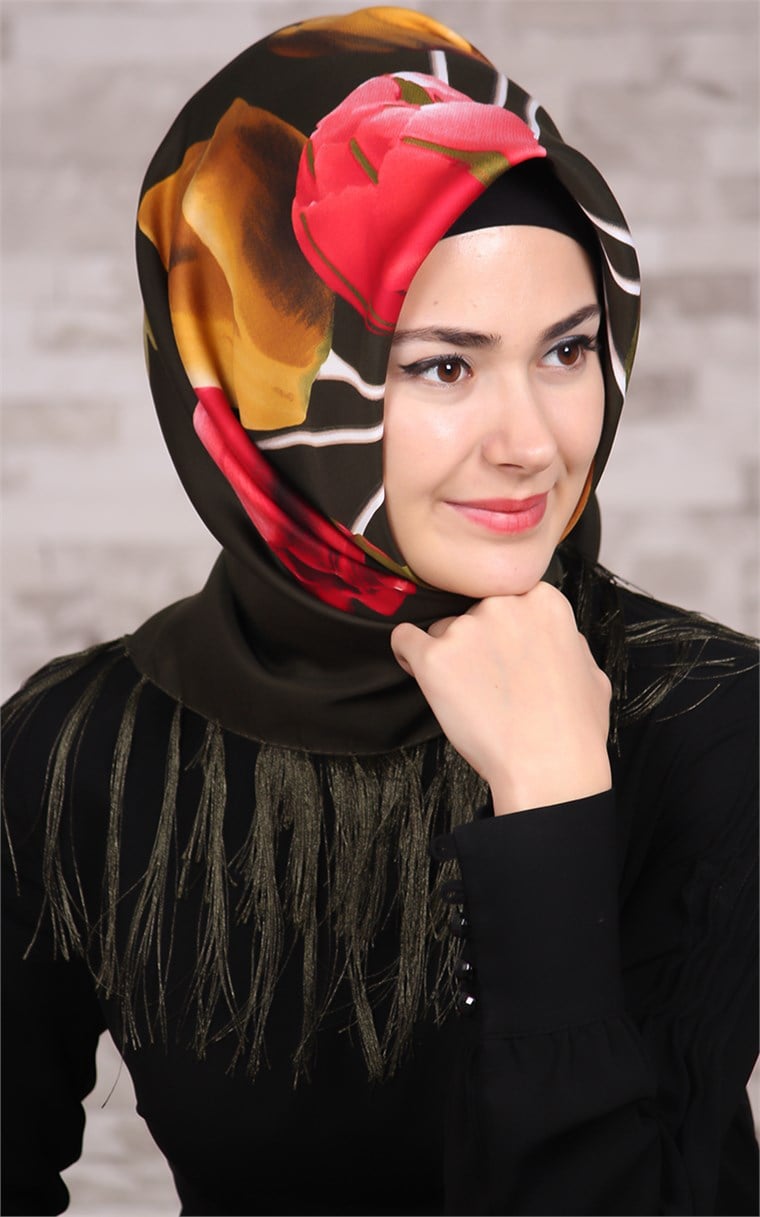 111-0010-12 PİRAMİT PÜSKÜLLÜ EŞARP KINA YEŞİLİ 