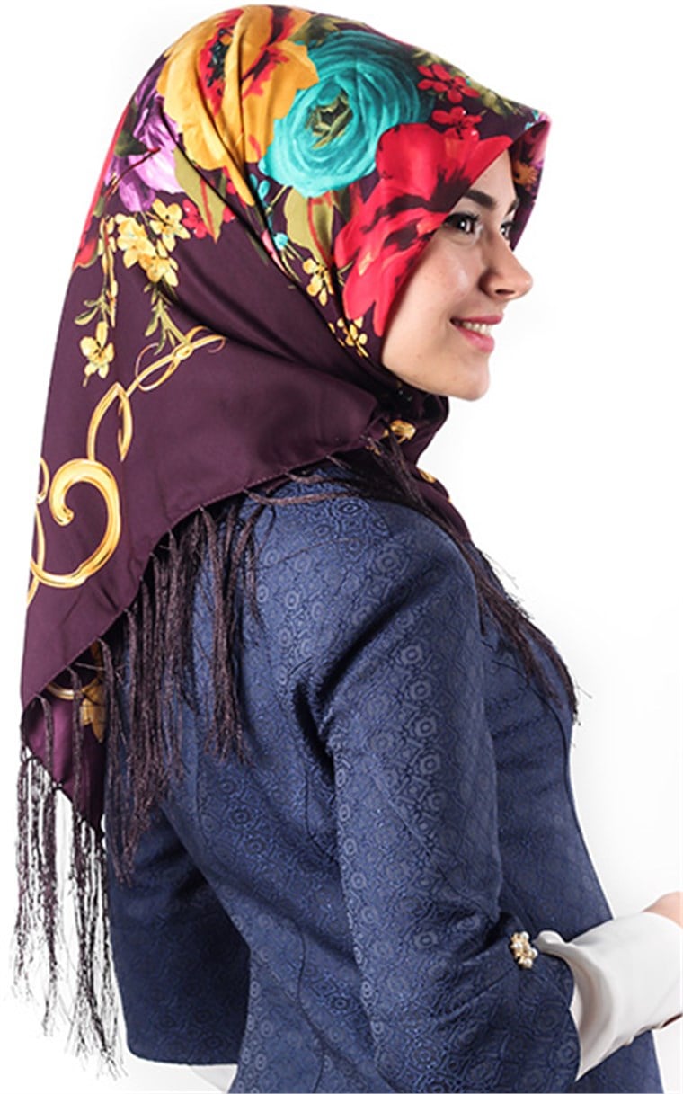 111-0011-19 PİRAMİT PÜSKÜLLÜ EŞARP