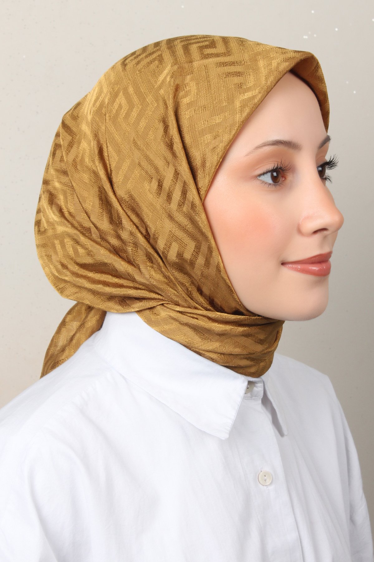 Golden Jakar Eşarp 4202-6