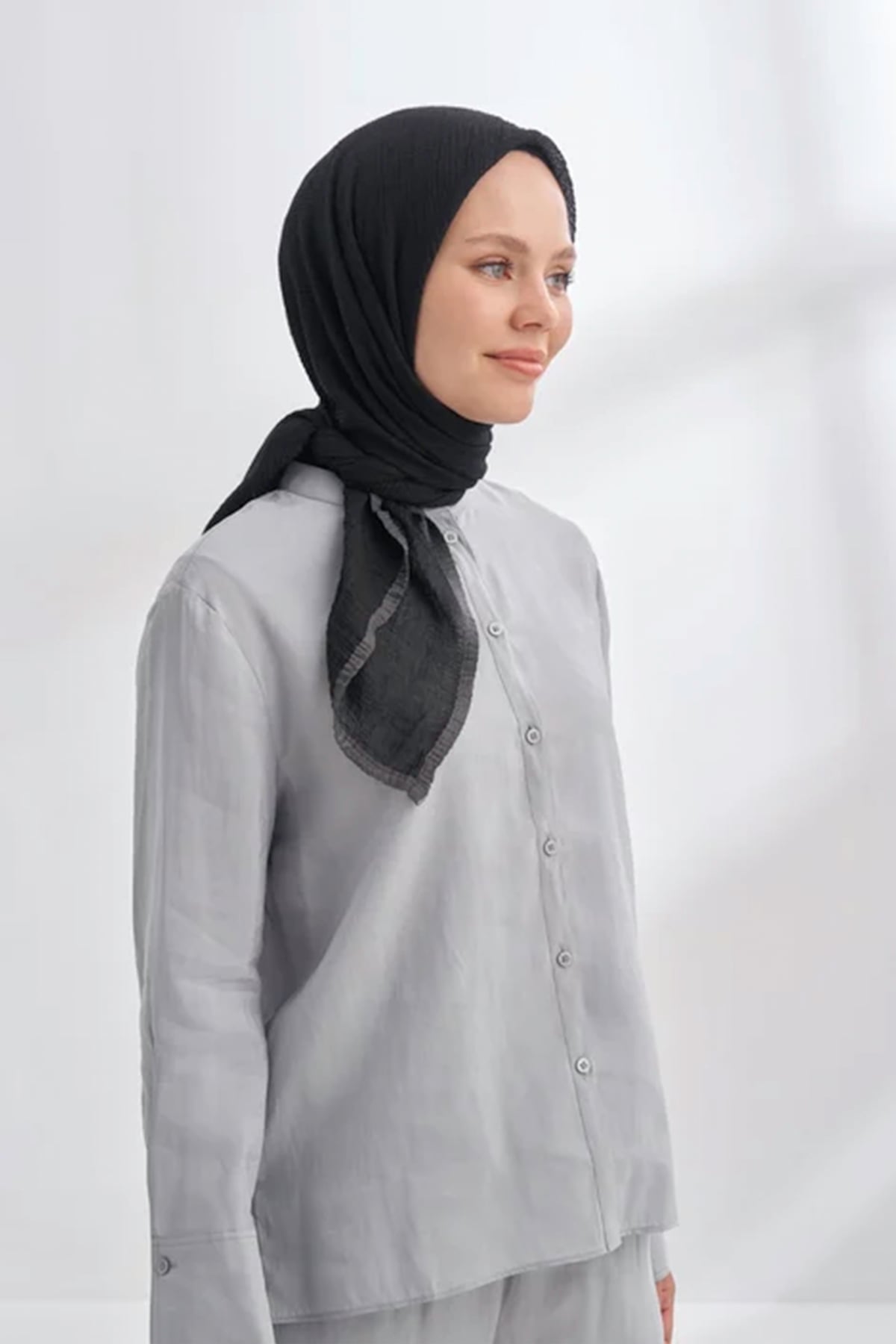 Müslin Biyeli Eşarp 3353-1 Siyah 