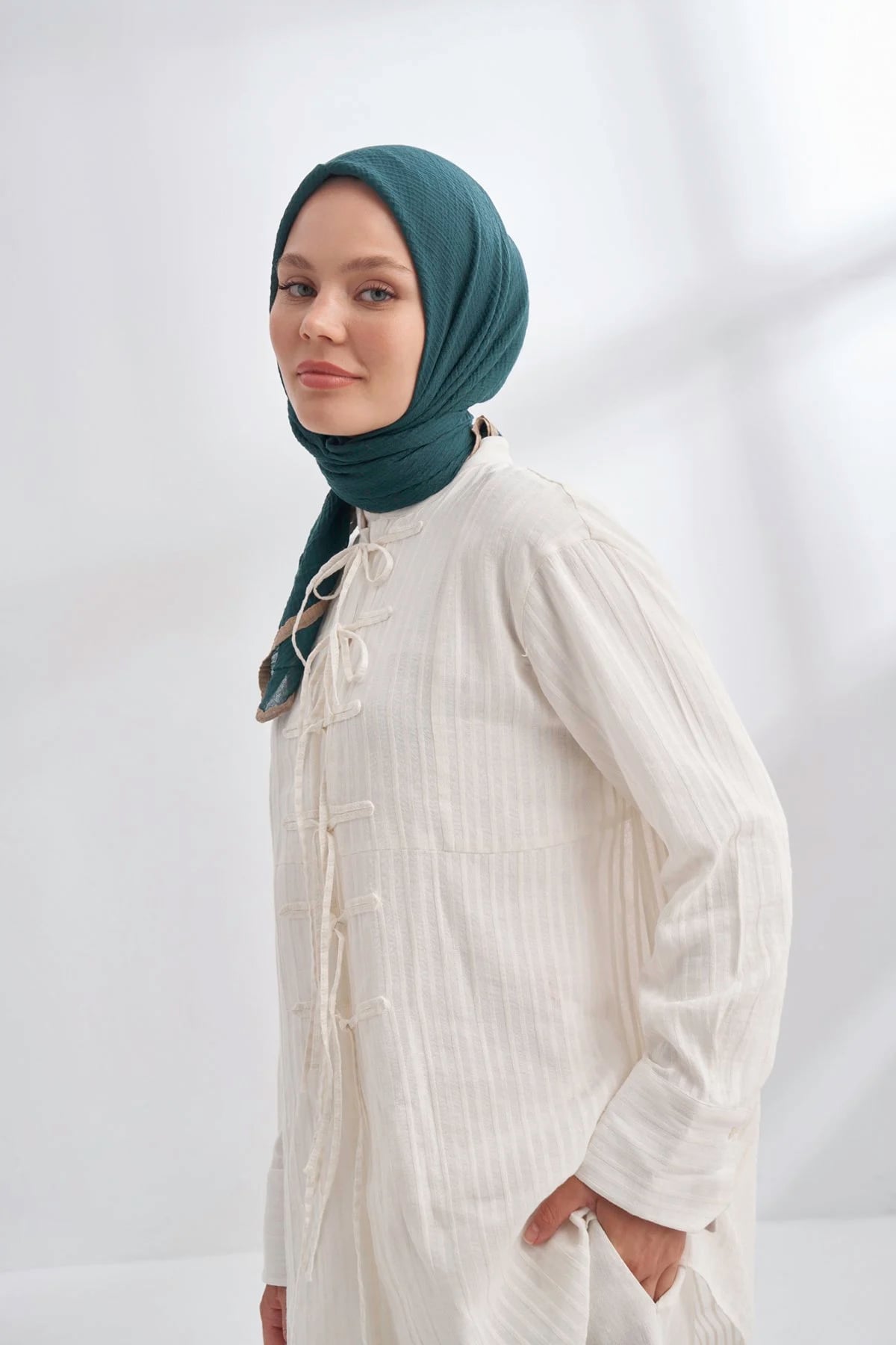 Müslin Biyeli Eşarp 3353-42 Zümrüt 