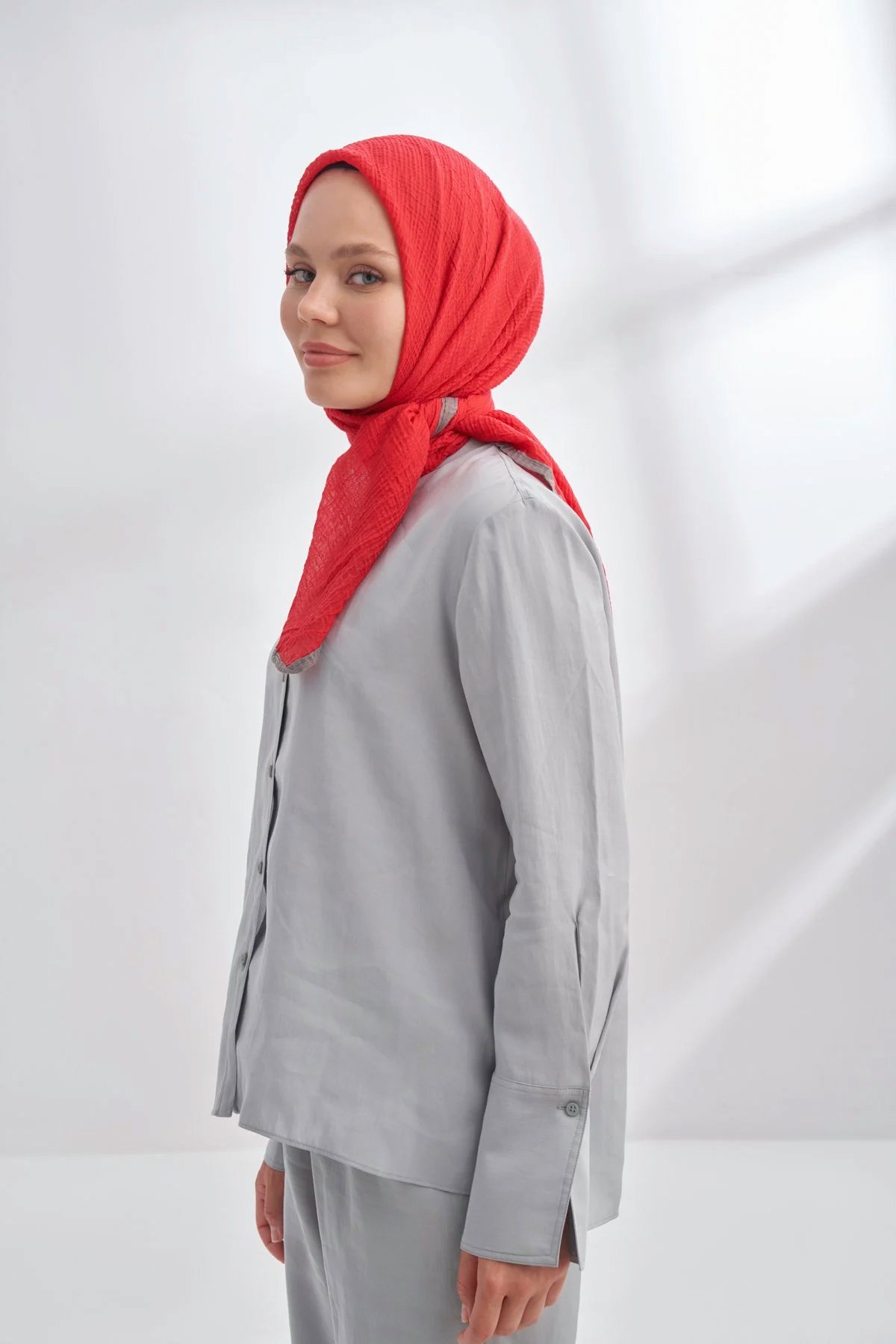 Müslin Biyeli Eşarp 3353-50 Kırmızı 