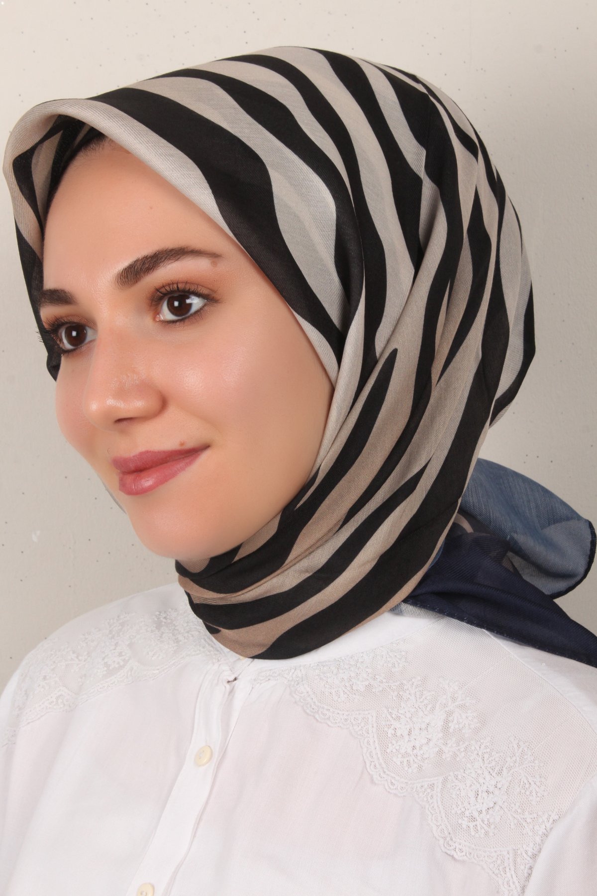 Nirvana Soft Eşarp 3342-5 Lacivert